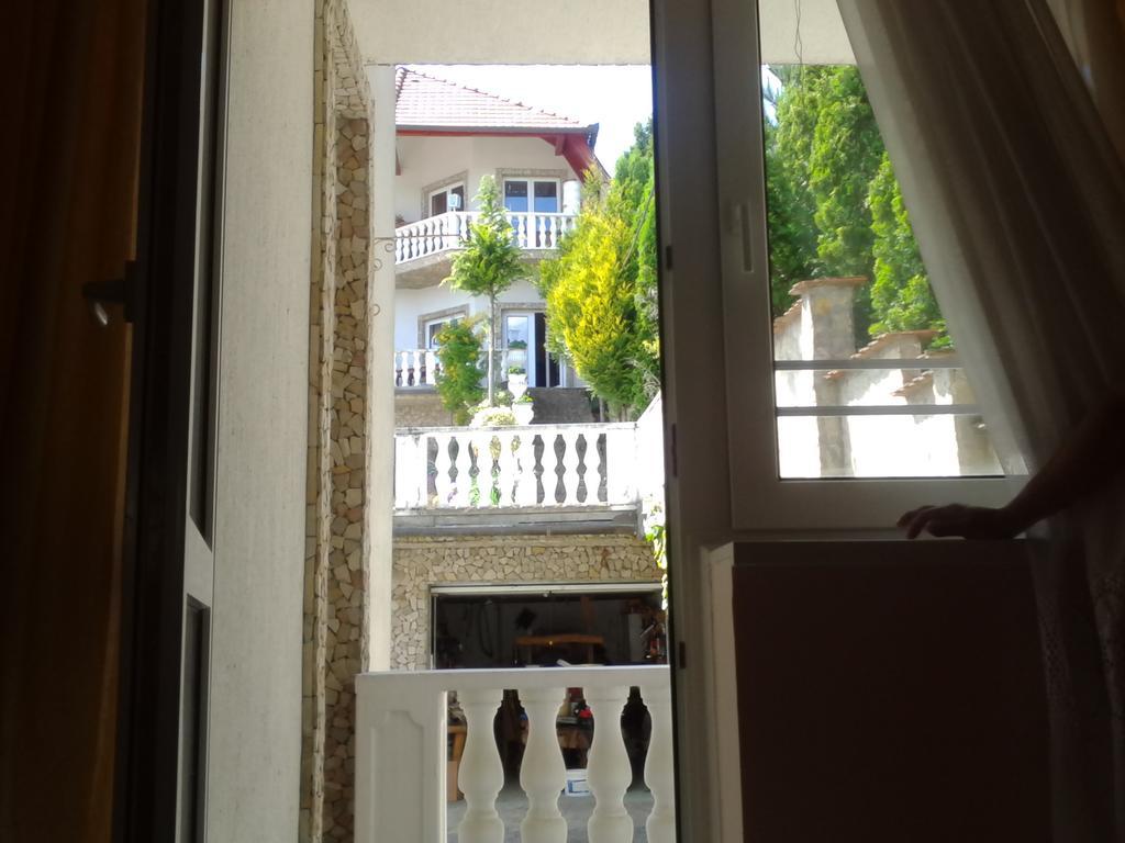 Bed and Breakfast Kristaly Apartman à Hévíz Extérieur photo