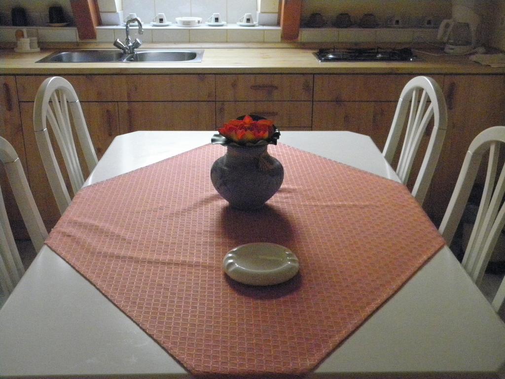 Bed and Breakfast Kristaly Apartman à Hévíz Extérieur photo
