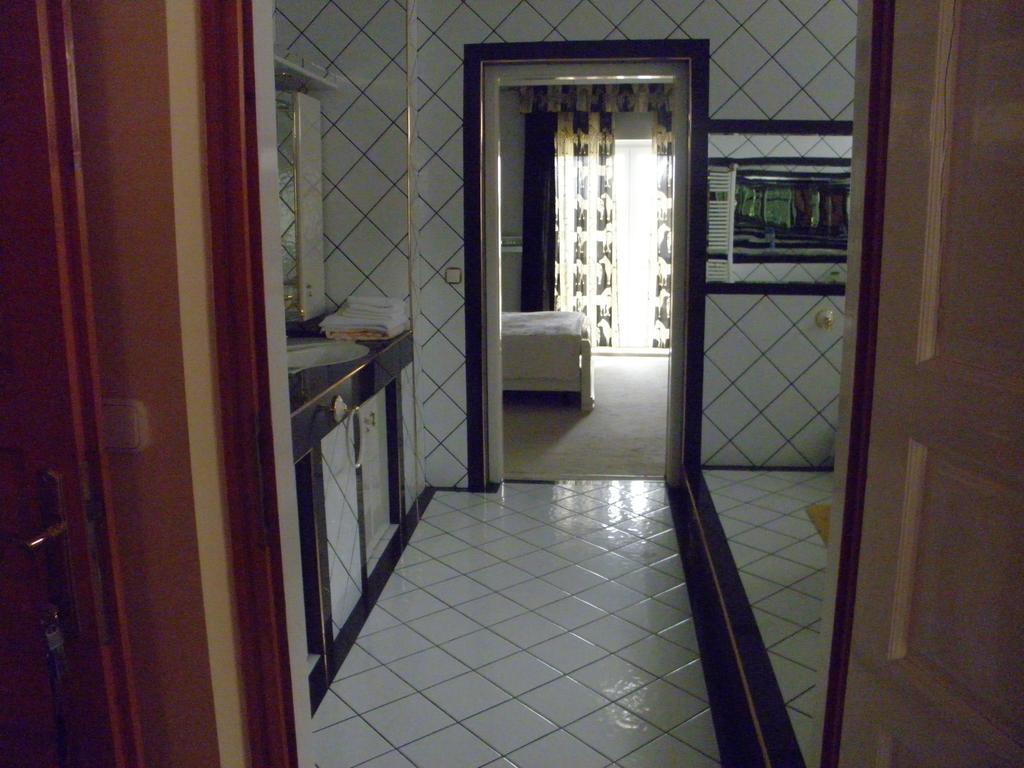 Bed and Breakfast Kristaly Apartman à Hévíz Extérieur photo